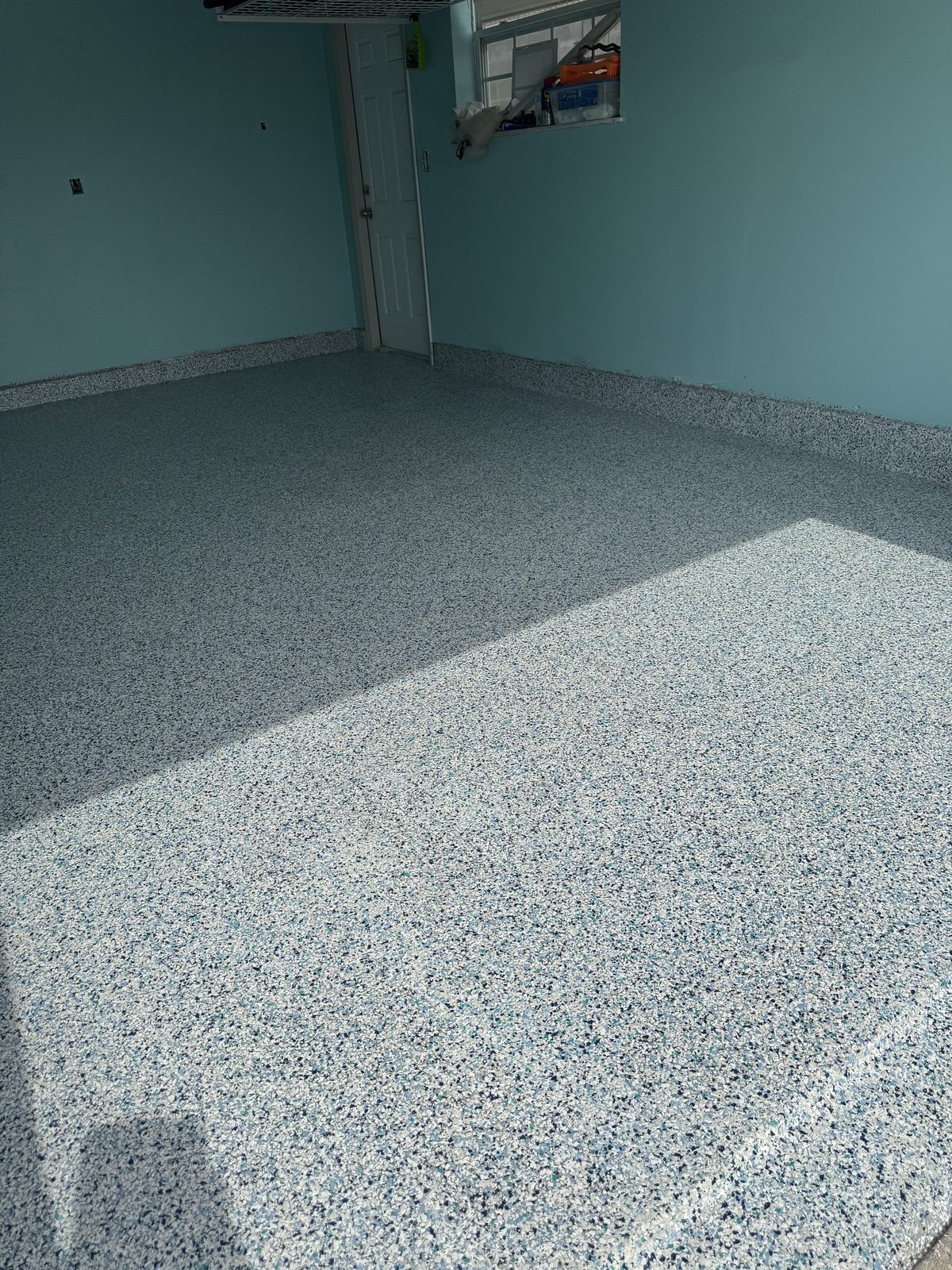 Metallic epoxy floor