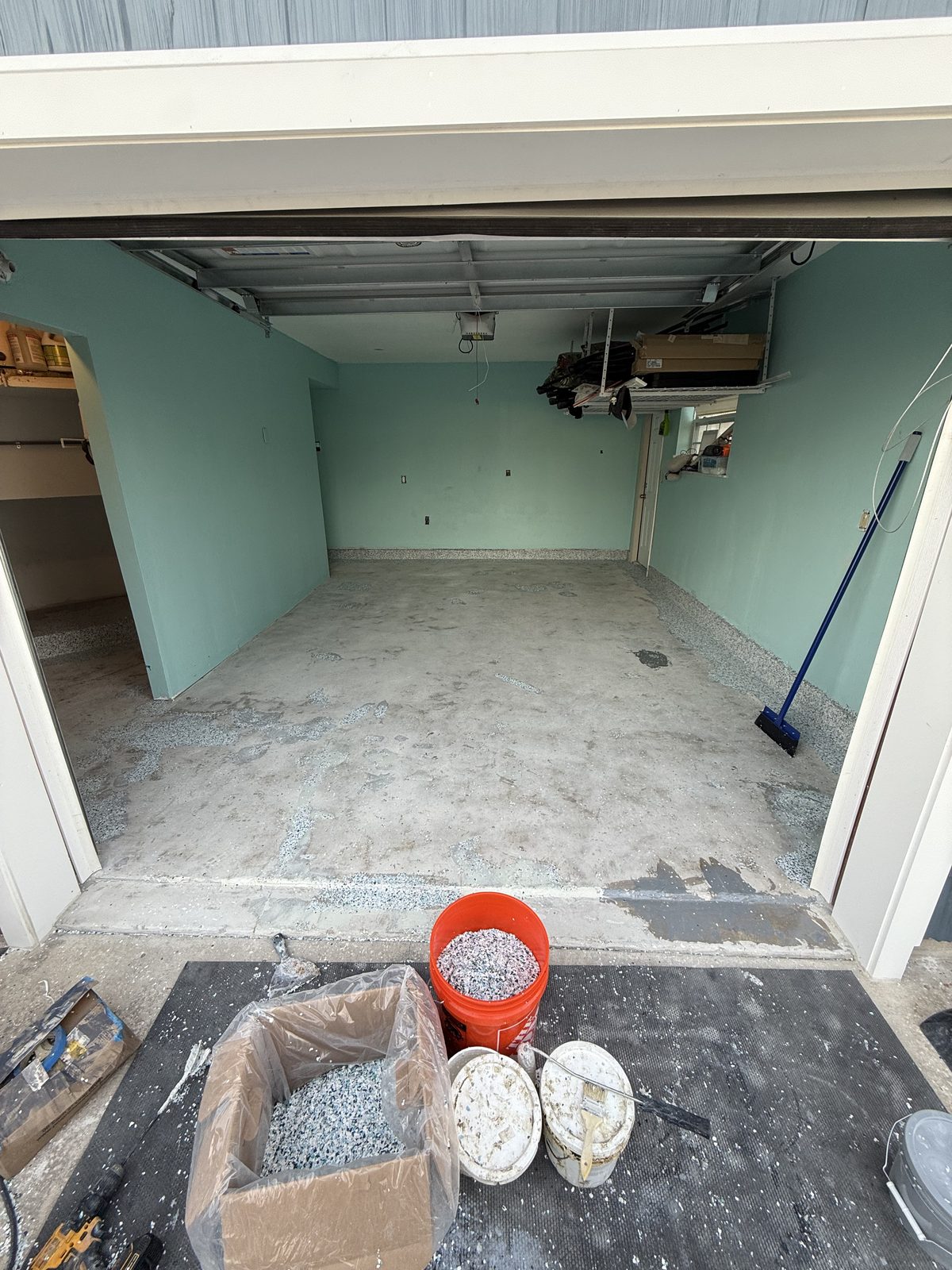 Metallic epoxy finish